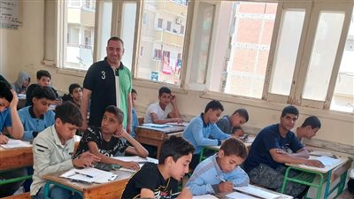 انضباط جميع اللجان الامتحانية بالفصل الدراسي الثاني لصفوف النقل بالبحيرة (صور) 