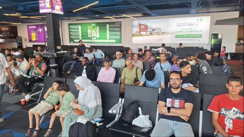 المصريون العائدون