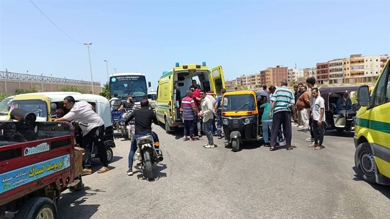 اصابة شخصين اثر تصادم