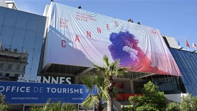 الإعلام الفرنسي: انقطاع التيار الكهربائي عن مهرجان كان السينمائي عمل تخريبي
