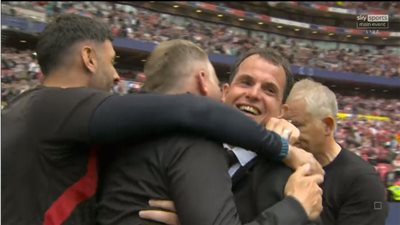  سندرلاند يحسم نهائي 