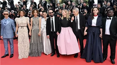 أخبار الفن اليوم: طارق الشناوي يهاجم أحمد السقا.. القائمة الكاملة للفائزين بجوائز الدورة 78 لمهرجان كان السينمائي.. وإصابة دنيا سمير غانم خلال تصوير 