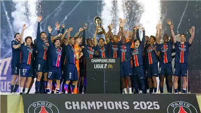باريس سان جيرمان يهيمن على ترشيحات جوائز جلوب سوكر 2025