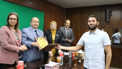 رئيس جامعة القاهرة: ملتقيات التوظيف جسر حيوي بين الخريجين وأصحاب الأعمال 