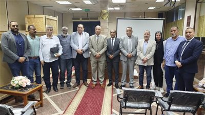 رئيس الرقابة على الصادرات يزور فرع الهيئة بمينائي الإسكندرية والدخيلة  