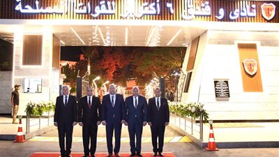 القوات المسلحة تفتتح نادي وفندق 