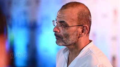 أيمن بهجت والشاعري وطعيمة يدعمون تامر حسني في العرض الخاص لفيلمه 