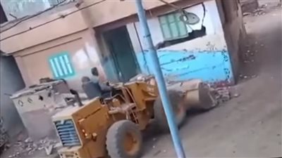 الحبس سنتين للمتهم بمحاولة هدم منزل شقيقه باللودر في الدقهلية 