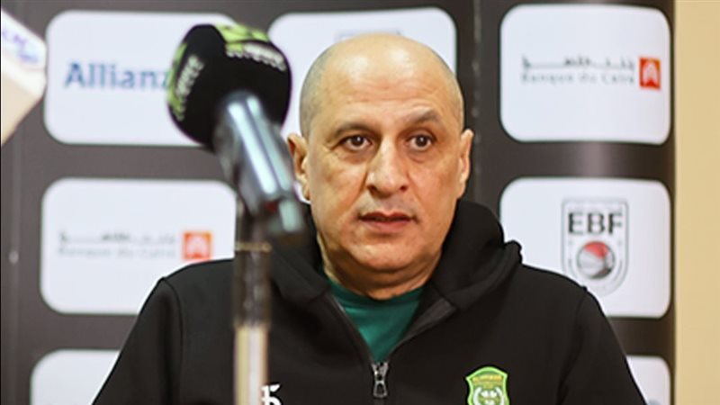 أحمد عمر، فيتو