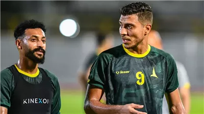 هل يظهر محمد شريف؟ الخليج يواجه الأخدود بالدوري السعودي في هذا الموعد