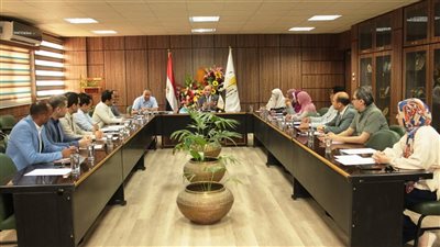 مركز التنمية المستدامة بجامعة أسيوط يواصل خطته لتفعيل مستهدفات رؤية مصر 2030