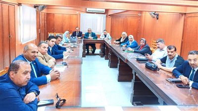 وكيل تعليم الدقهلية يناقش مع وكلاء الإدارات التابعة استعدادات امتحانات الشهادة الإعدادية