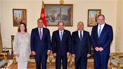 تذليل العقبات أمام المستثمرين الأمريكيين ووقف حرب غزة يتصدران رسائل السيسي