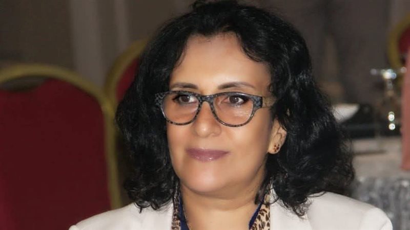 منى شماخ، فيتو 