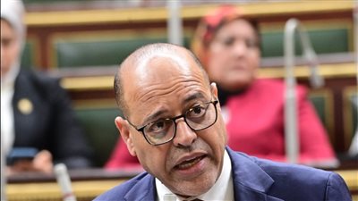 رسالة طمأنة من وزير العمل بشأن تطبيق الحد الأدنى للأجور