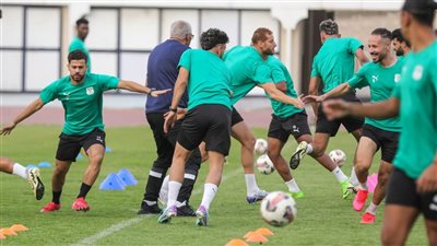 في صراعه مع سيراميكا والبنك، فوز المصري على الحرس غدا يمنحه تذكرة الكونفدرالية