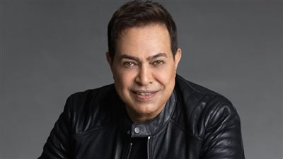 حكيم يتهم شركة تشطيبات بالنصب عليه في 7 ملايين جنيه 