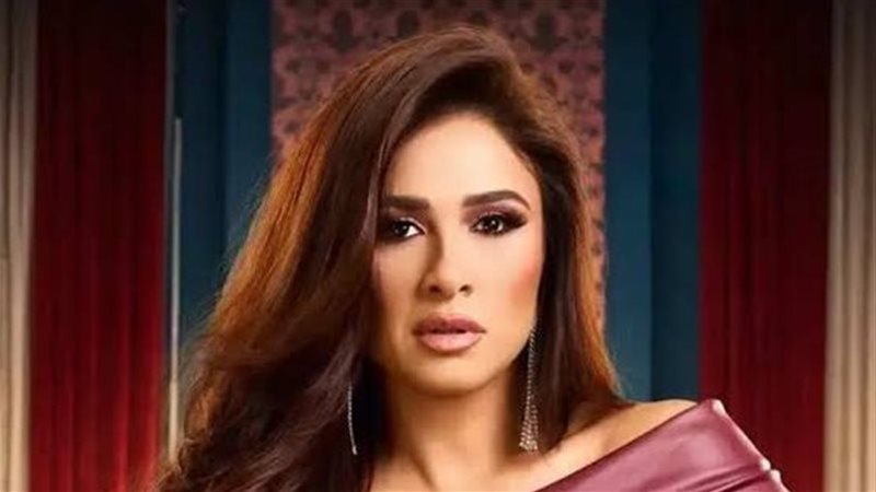 ياسمين عبدالعزيز،