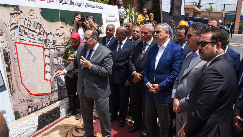 تفقد وزير التموين