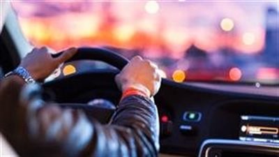 كارو في مواجهة سيارة مسرعة، تفاصيل وقوع حادث دامي بالبدرشين