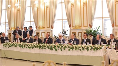 رئيس الشيوخ يدعو من أذربيجان لصياغة ميثاق دولي يجرم ظاهرة الإسلاموفوبيا