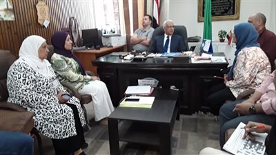 وكيل التعليم بالإسماعيلية يتابع استعدادات انطلاق امتحانات الدبلومات الفنية غدا