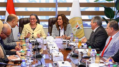 وزيرتا التنمية المحلية والبيئة تتابعان عمل منظومة المخلفات الصلبة بالمحافظات