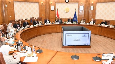 رئيس جامعة القناة: جاهزون لامتحانات نهاية العام (صور) 