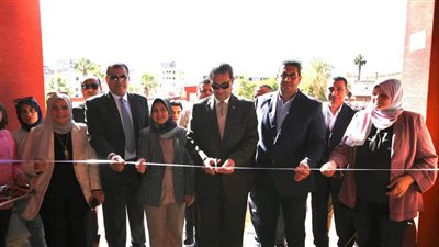 محافظ دمياط يفتتح مدرسة الجمهورية الابتدائية بالزرقا بعد تطويرها