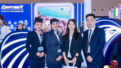 مصر للطيران تشارك في المعرض السياحي الدولي بالصين وتوقع بروتوكول تعاون مع هواوي 