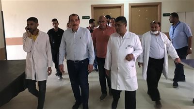 نائب وزير الصحة يشيد بأداء مستشفيات قنا ويحدد مهلة لتلافي السلبيات 