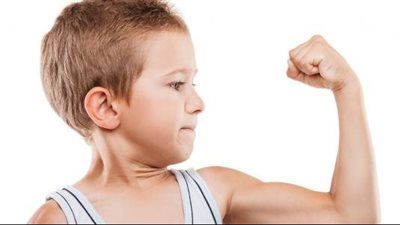 3 أساسيات احرصي عليها لبناء جسم قوى لطفلك