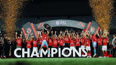  آخر استعدادات الأهلي لكأس العالم قبل الإقلاع إلى أمريكا.. تفاصيل رحلة السفر وملامح قائمة الأحمر المشاركة في المونديال