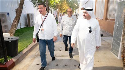 رئيس بعثة الجمعيات الأهلية يعاين مخيمات الحجاج في عرفات ومنى