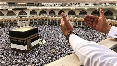  موسم الحج 2025، دليل طبي شامل للحجاج لأداء فريضة الحج بصحة وسلامة، وأهم الأدوية الواجب اصطحابها أثناء السفر، ارتفاع الحرارة ولدغات البعوض أبرز المخاطر 