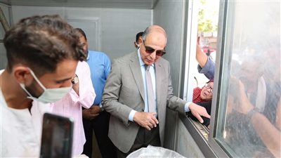 محافظ المنيا يفتتح منفذا لبيع اللحوم البلدية بأسعار مخفضة استعدادا لعيد الأضحى