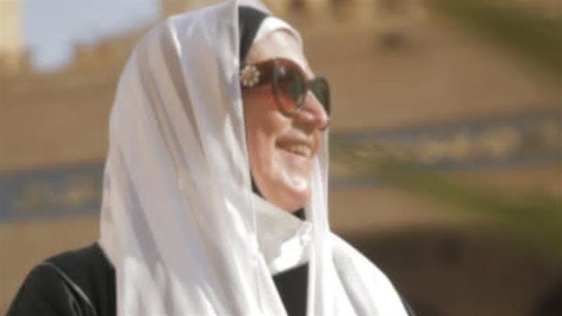  نجلة الدكتورة عبلة