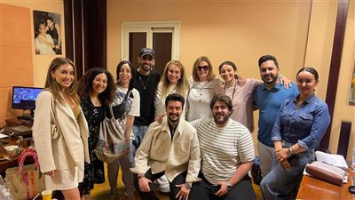 يسرا تنتهي من بروفات فيلم الست لما (صور)