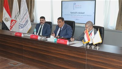 محافظ الدقهلية يُشارك في إجراء المقابلات الشخصية لبرنامج 