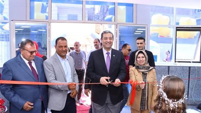 مبنى الوحدة المحلية يظهر بحلة جديدة ومحافظ دمياط يتفقد منظومة العمل والخدمات