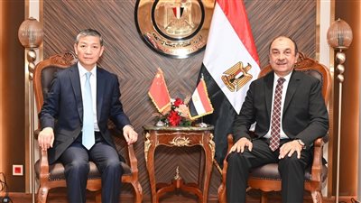 وزير قطاع الأعمال العام يستقبل السفير الصيني بالقاهرة لبحث تعزيز التعاون الاقتصادي