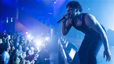 زياد ظاظا يشعل أولى حفلاته بأوروبا (صور)