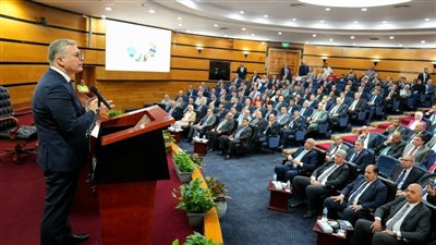 البترول: استقدام 4 سفن داعمة لعمليات استيراد الغاز الطبيعي وضخه للاستهلاك المحلي 