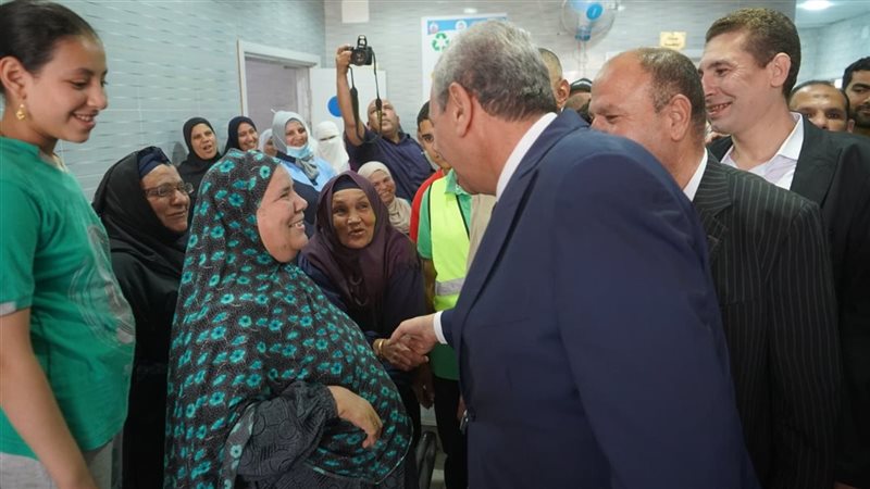 محافظ الغربية يفتتح