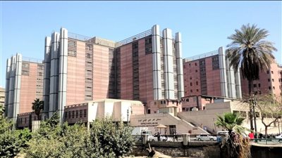 النيابة تعاين حريق مركز السموم بمستشفى قصر العيني 