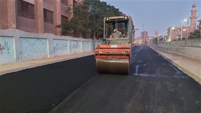 محافظ الجيزة يعلن انتهاء رصف وتطوير طريق بهرمس بمنشأة القناطر