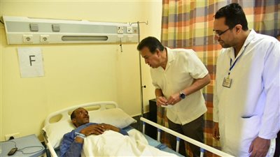 وزير الصحة: توفير الأطقم الطبية للتعامل مع مصابي حوادث الطرق بمستشفى وادي النطرون