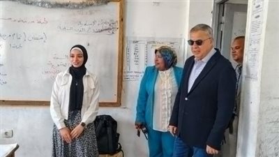 محافظ الإسكندرية يتفقد لجان امتحانات الشهادة الإعدادية (صور)