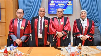 الباحث أحمد إبراهيم يحصل على الماجستير عن دراسة أثر أبعاد الحوكمة في الأداء المالي للجامعات