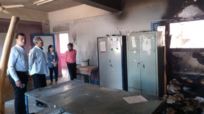 معاينة حريق مدرسة صلاح سالم بسوهاج لحصر الخسائر والتلفيات (صور)